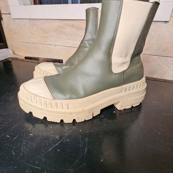 Rain Boot Wellie Lug Boot Chelsea Boot Rubber Boot - Picture 1 of 10